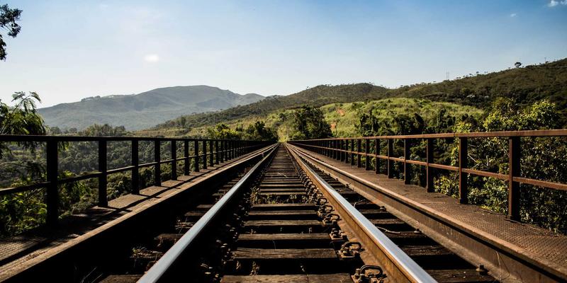 高效节能,智驭气流:华晨屋顶风机如何破解大型仓储物流通风难题